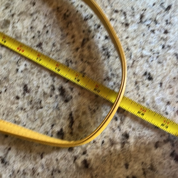 Steve Madden purse with gold chain & zipper detail ong shoulder strap & pocket - Picture 7 of 11